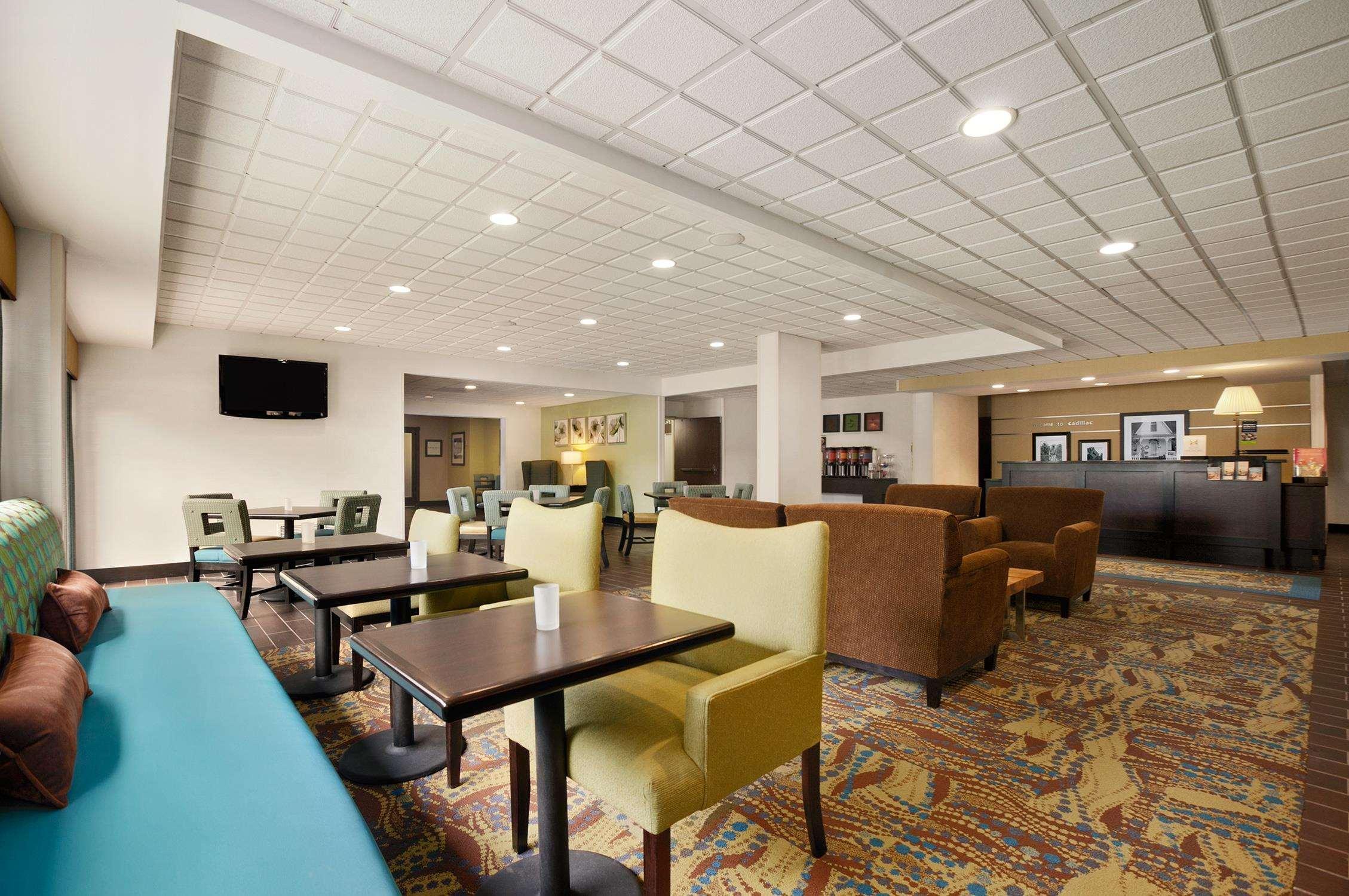 Comfort Inn Cadillac Exteriér fotografie